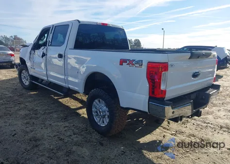 2017 Ford F-250 Xlt z USA, uszkodzony, nr VIN 1FT7W2BT2HEF42313